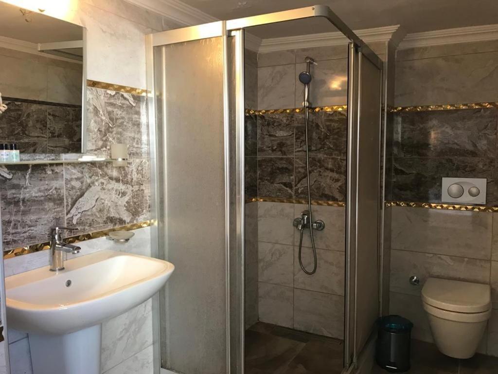 Emin Konak Hotel Istanboel Buitenkant foto